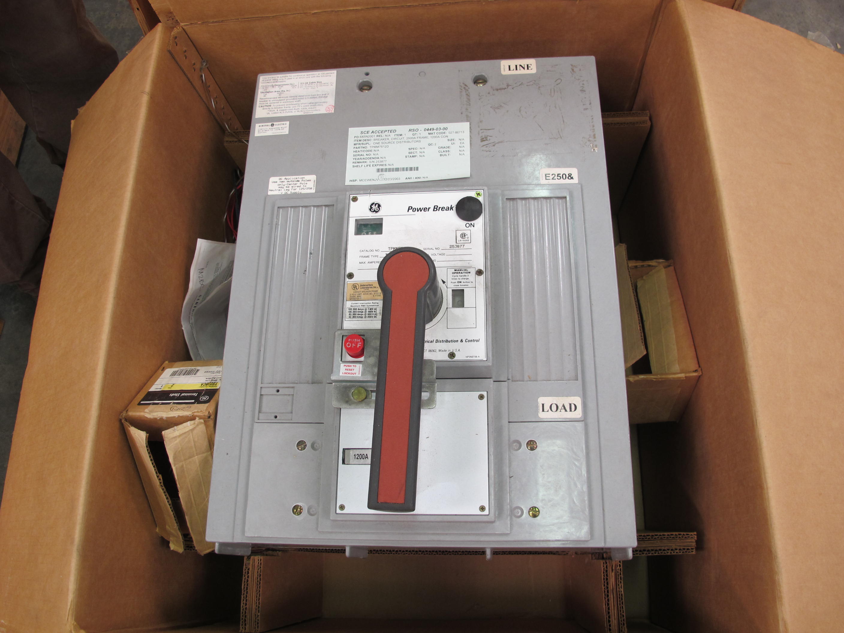 BREAKER, CIRCUIT TYPE, 2500A FRAME, 1200A CONTINUOUS CURRENT AMP RATING, 600VAC/250VDC VOLT RATING, 3 POLE, POWER BREAK KIND. WITH DUAL MAGNETIC TRIP UNITS, 125VDC SHUNT TRIP, BELL ALARM WITH LOCKOUT, 4PDT AUXILIARY SWITCH, PADLOCK, 2000A ALUMINUM T-STUDS, T/C CURVE GES-6169A. **COMPLETE P/N TPMM7612D-TSST10RS -TSBAAS-TSAS2AB4S-TPSLDA-TS20BCA**, PART # GENERAL ELECTRIC (W-44) LOADING & HANDLING FEE $15-